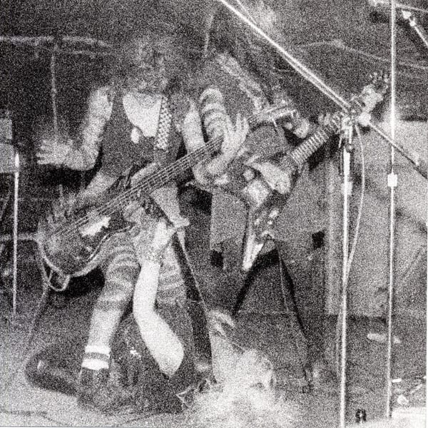 L7 by L7, album cover